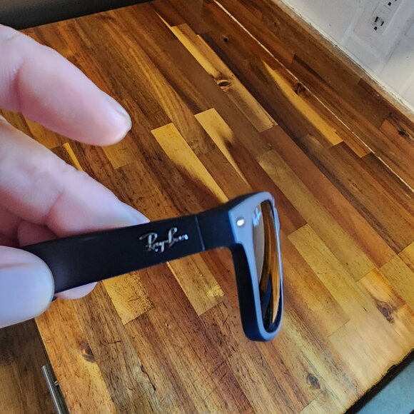 Ray Bans - Picture 2 of 4